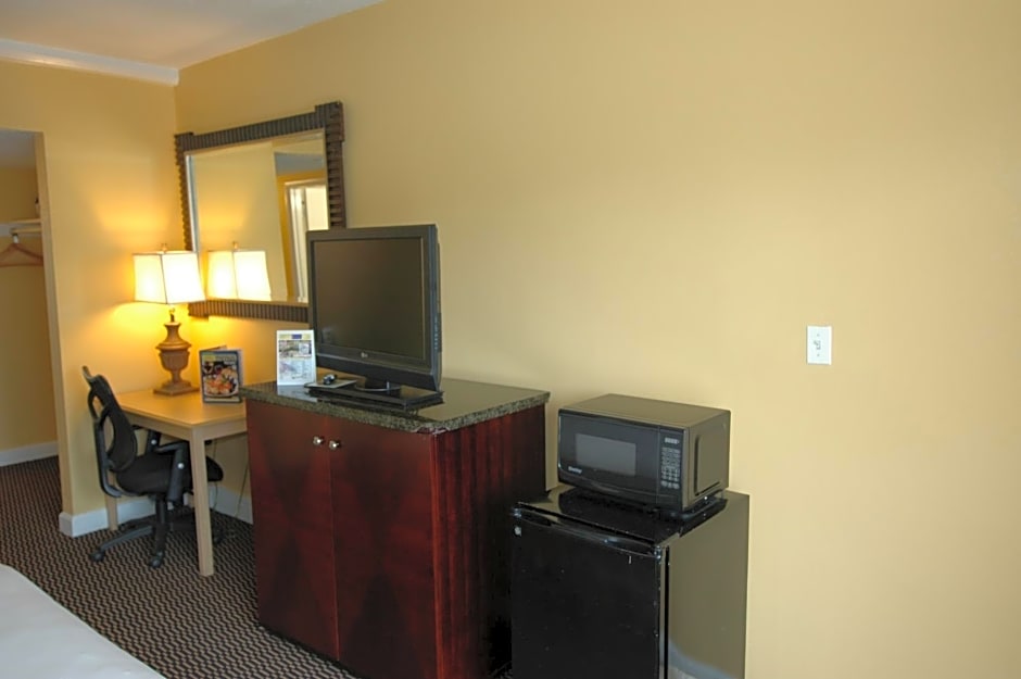 Ambassadors Inn & Suites