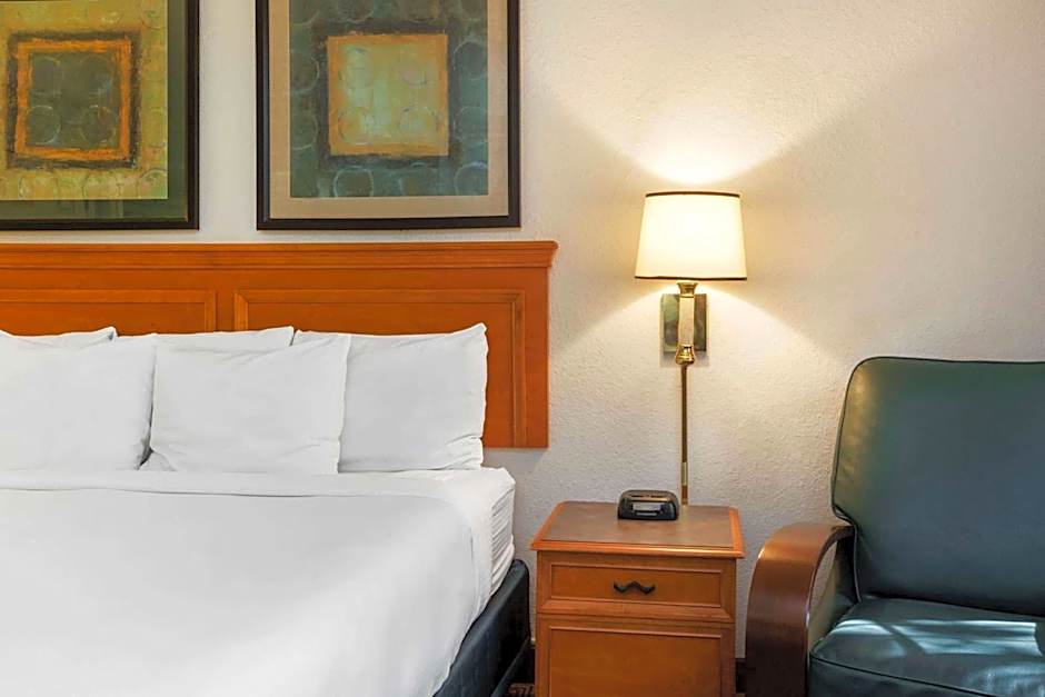 La Quinta Inn & Suites by Wyndham Bossier City