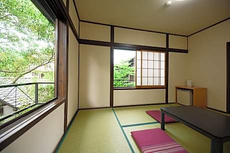 Japanese Style Room with Shared Bathroom