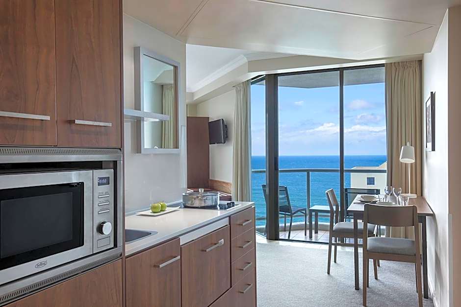 Mantra Legends Hotel