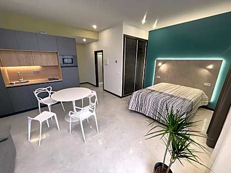 Studio with Garden View