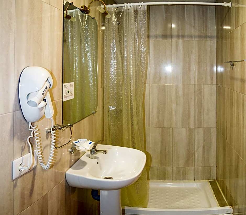 El Roble Hotel Restaurante