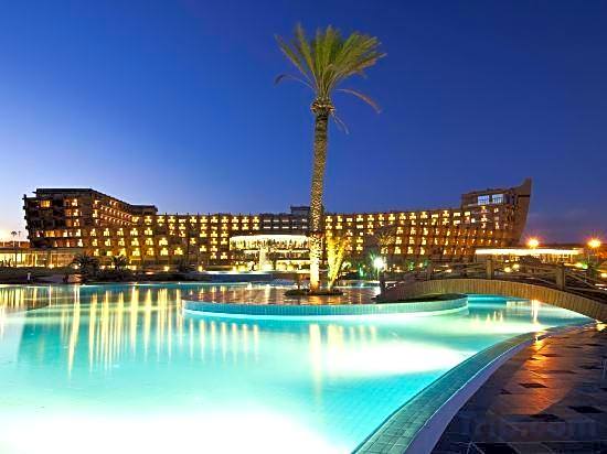 Noahs Ark Deluxe Hotel Spa