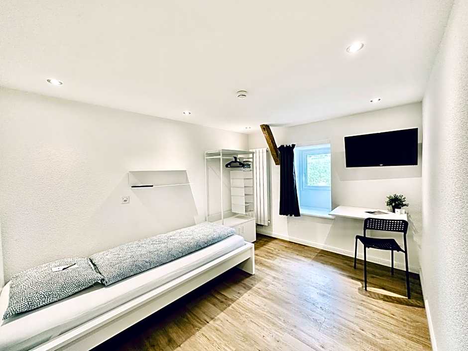 Monteurzimmer - Worker's accommodation - ZIMMERzuVERMIETEN in Bäriswil