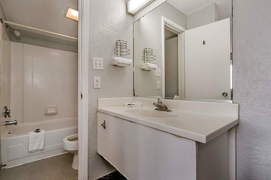 Relax Inn West Amarillo Medical Center – Amarillo, TX