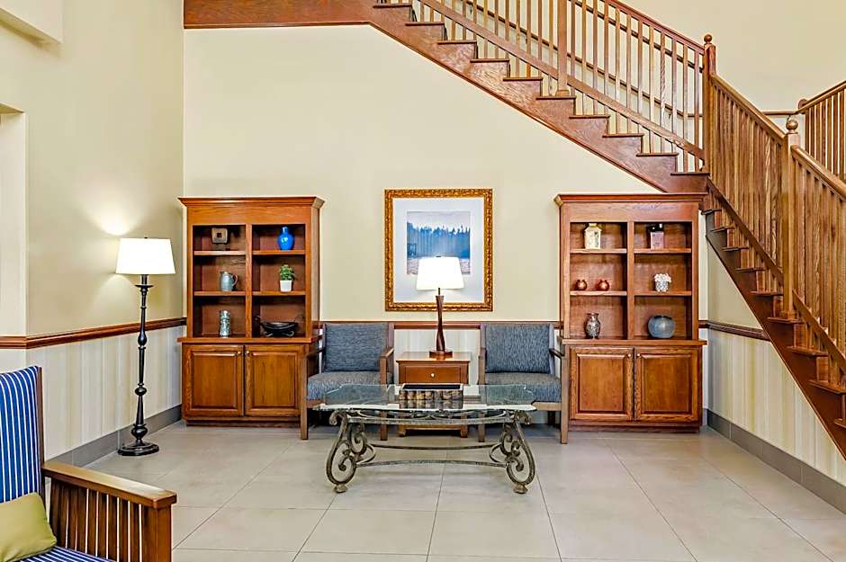Country Inn & Suites by Radisson, Princeton, WV
