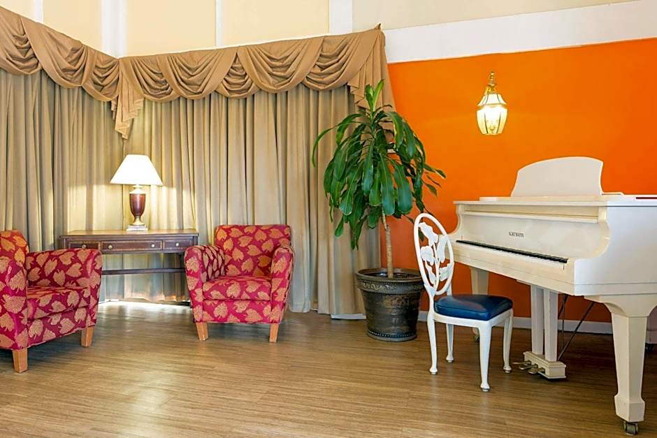 Howard Johnson by Wyndham Williamsburg