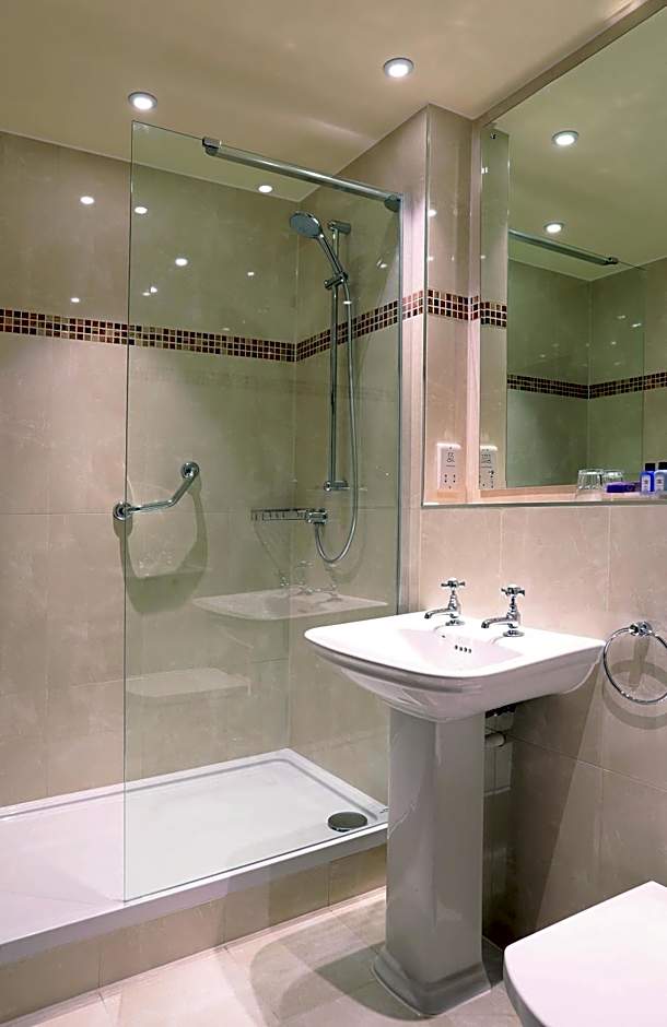 Macdonald Kilhey Court Hotel