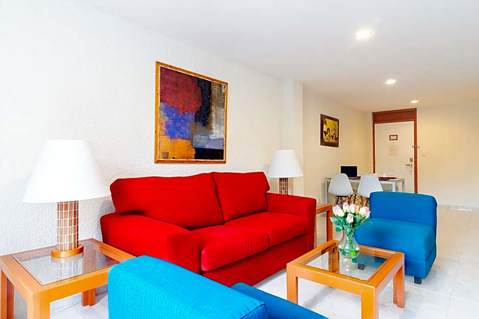 Hotel y Suites Nader