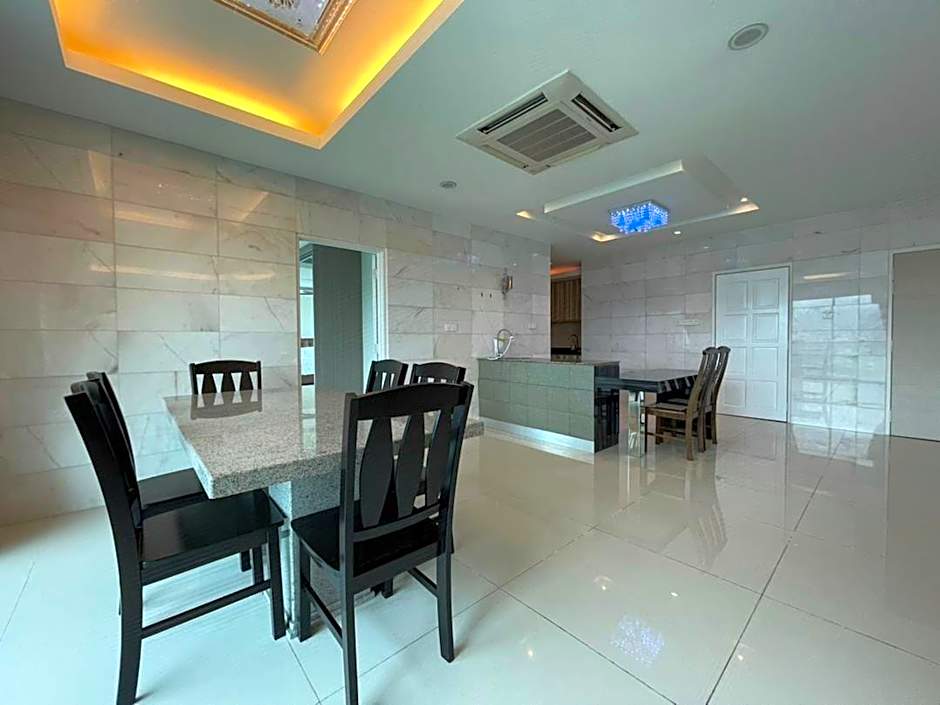 Kinta Riverfront Hotel & Suites