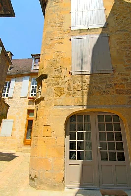 La Petite Salamandre