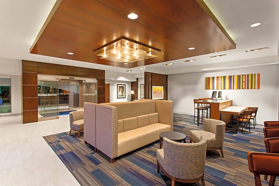 Holiday Inn Express & Suites Houston S-Medical Ctr Area, an IHG Hotel By IHG
