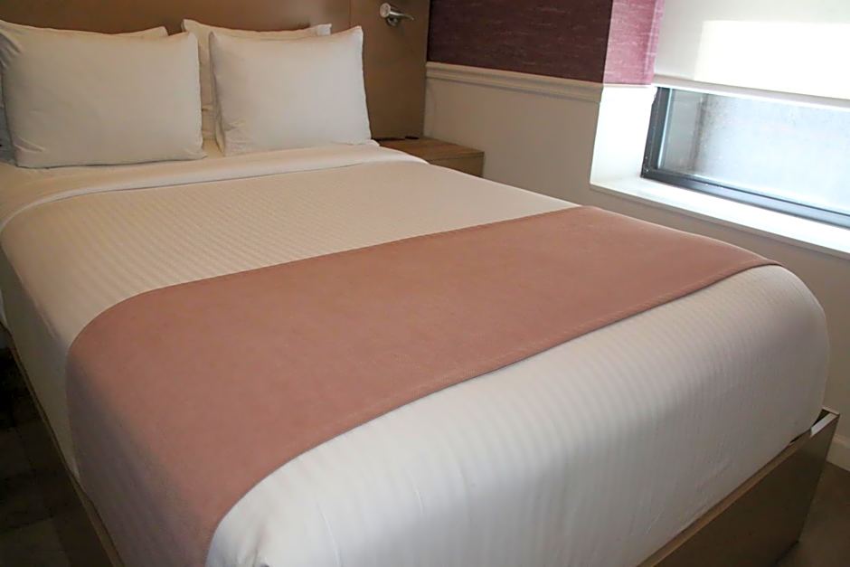 Mayfair Hotel, Ascend Hotel Collection