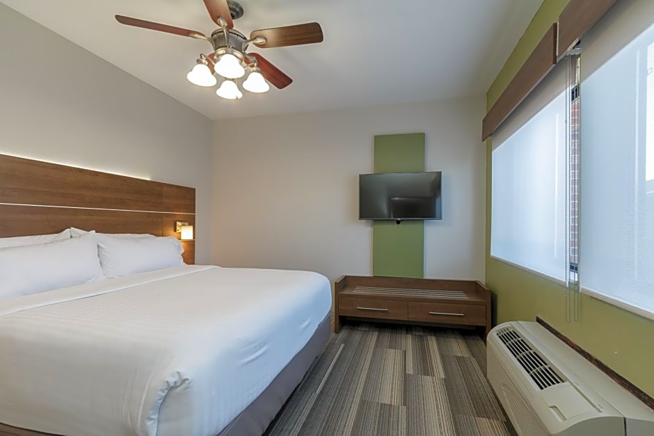 Holiday Inn Express Hotel & Suites South Bend Notre Dame Univ. By IHG