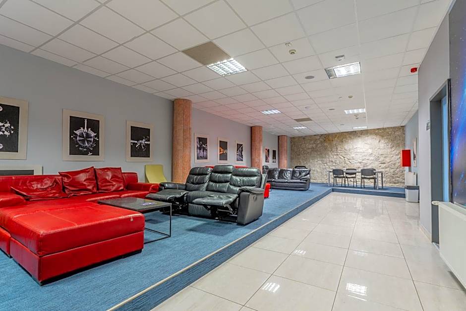 Downtown Apartment House Orange