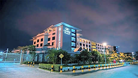 Crowne Plaza Nairobi Airport by IHG