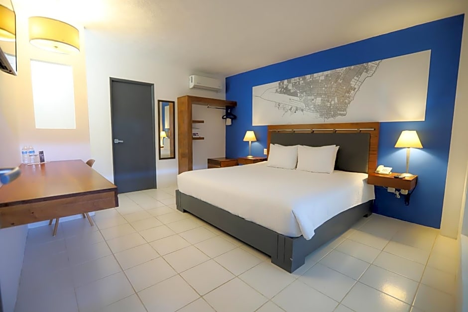 TRYP by Wyndham Chetumal