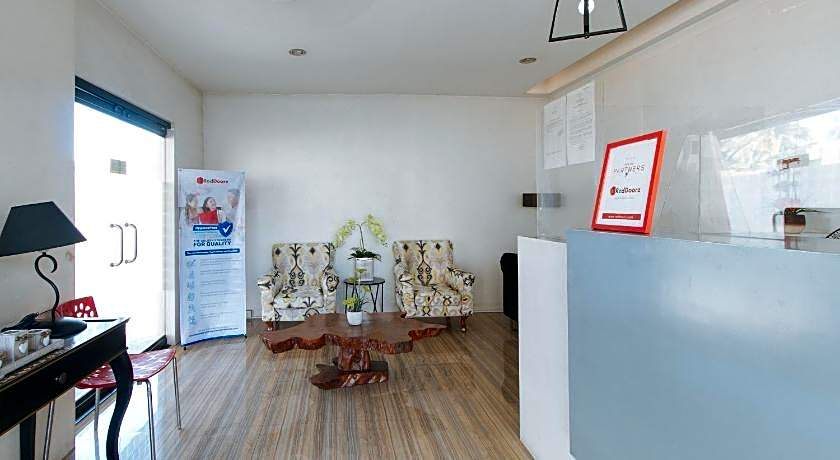 RedDoorz near SM Calamba