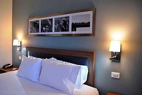 2 Queen Beds W/Mini-Fridge Nonsmoking