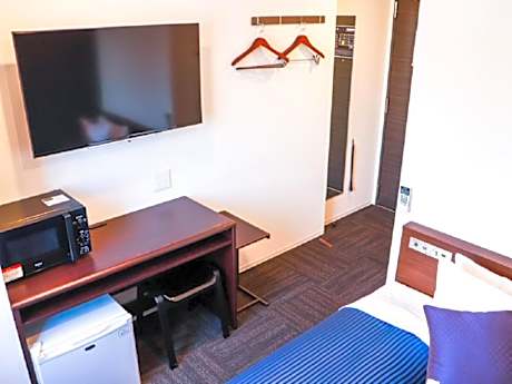 Double Room with Small Double Bed - Non-Smoking- Small Dog Friendly