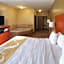 Quality Inn & Suites Hawkesbury
