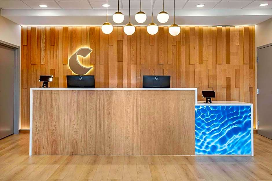 Comfort Inn & Suites Newark Liberty International Airport