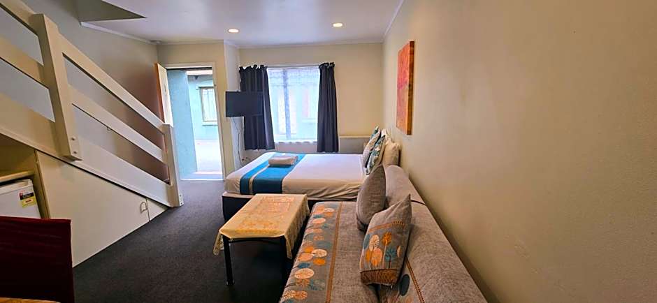 Baden Lodge Motel - PRIVATE SPA Bath