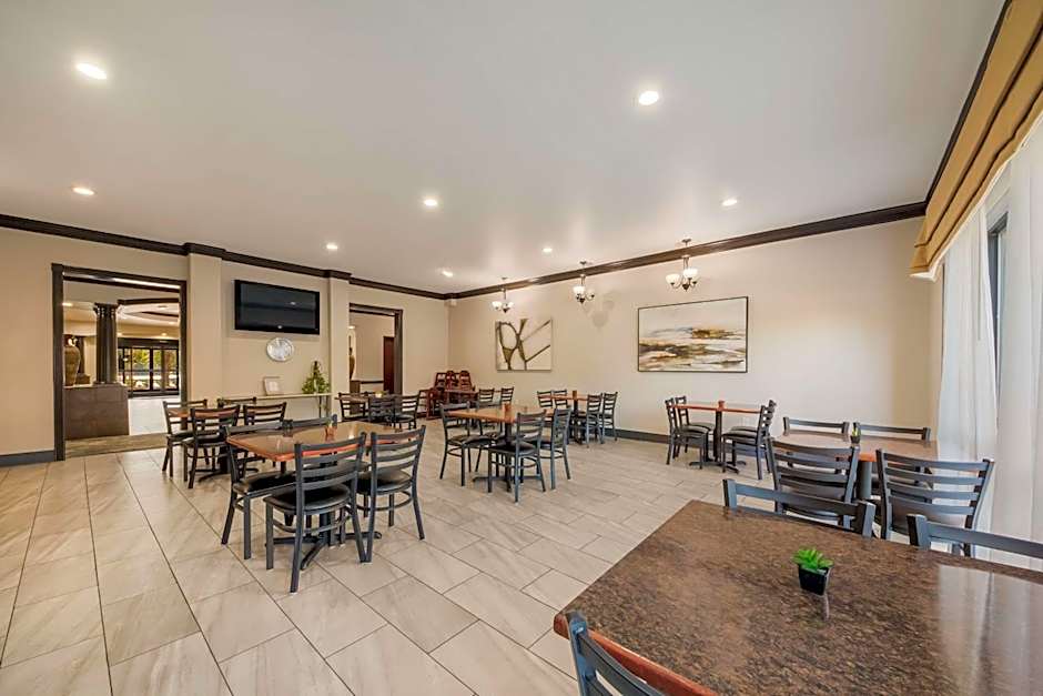 SureStay Plus Hotel by Best Western San Antonio SeaWorld