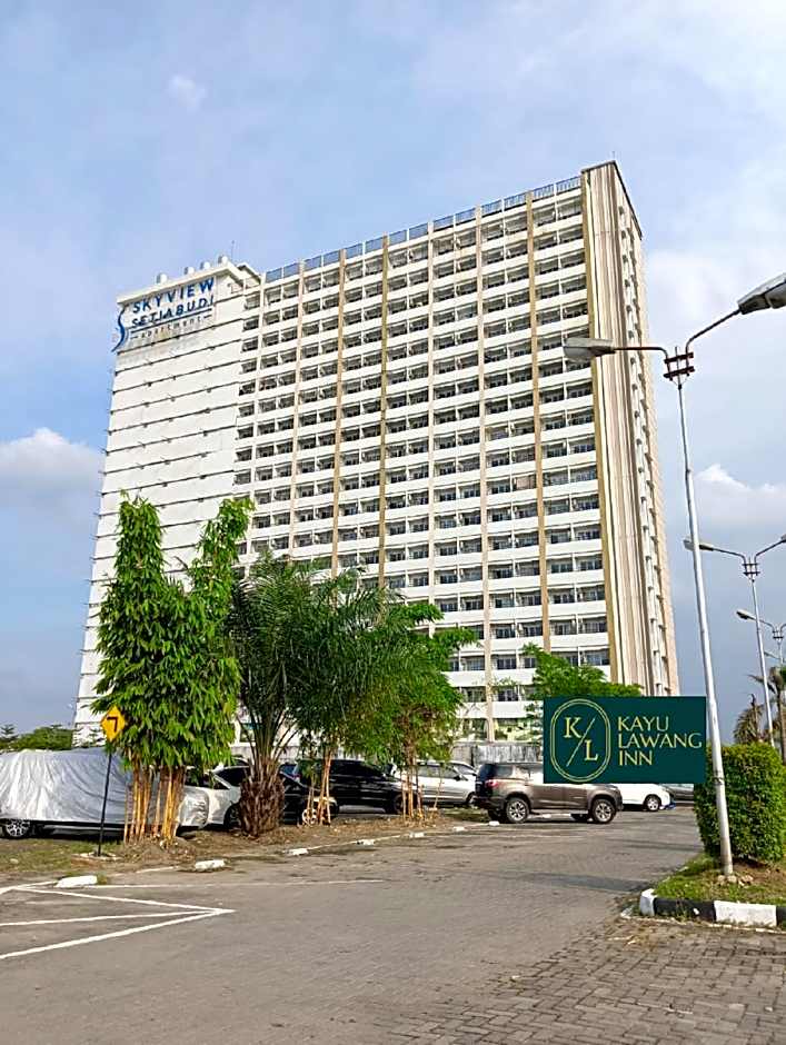 SkyView Apartment By Kayu Lawang