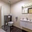 Leonis Restaurant & Rooms