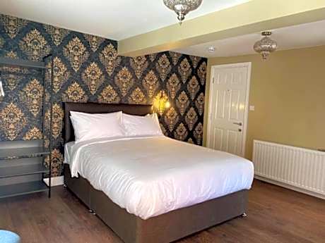 The Black Swan Hotel