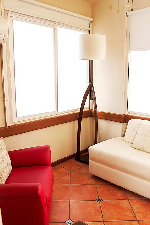 Alcazar Suites