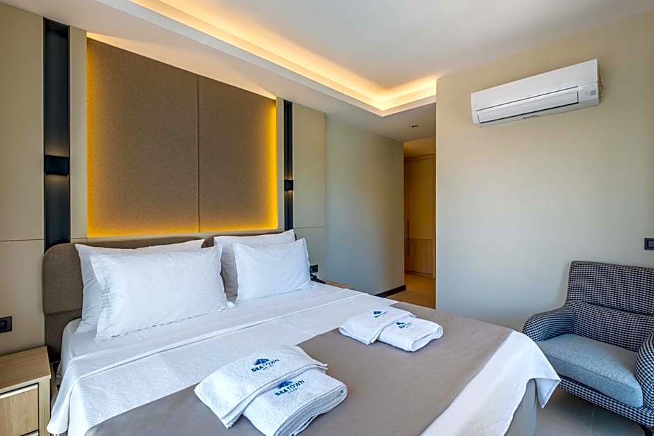 SeaTown Hotel
