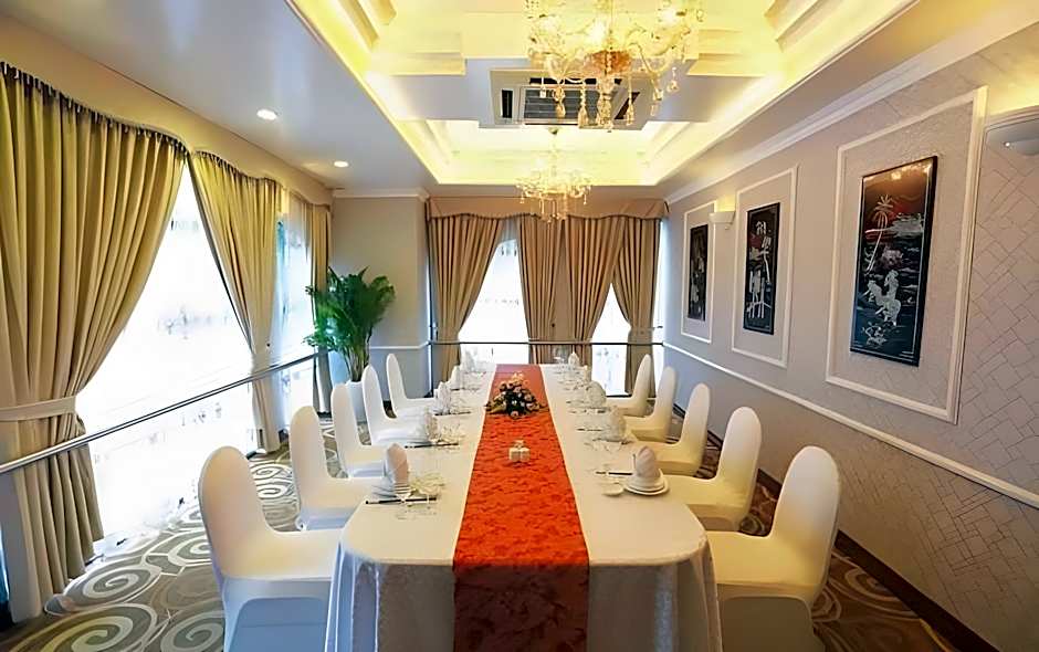 The Tray Hotel Hai Phong