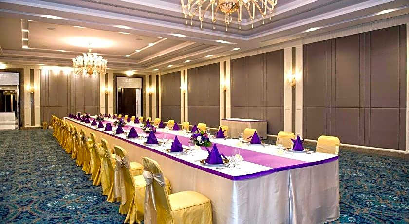 Krungsri River Hotel