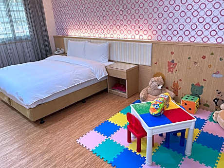 Exquisite Quadruple Room