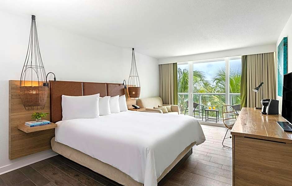 Photo 1 of 3 of 1 King Bed, Courtyard View