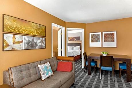 Two-Bedroom Suite