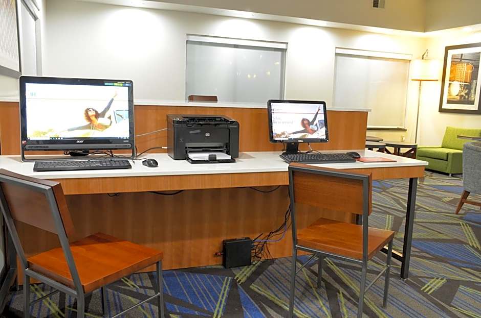 Holiday Inn Express Waterloo-Cedar Falls By IHG