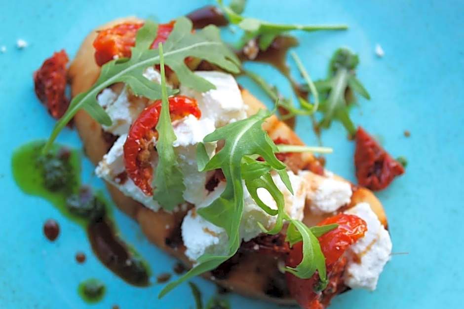 Arranview Lochside Pods & Lodges all with private Hot-tubs