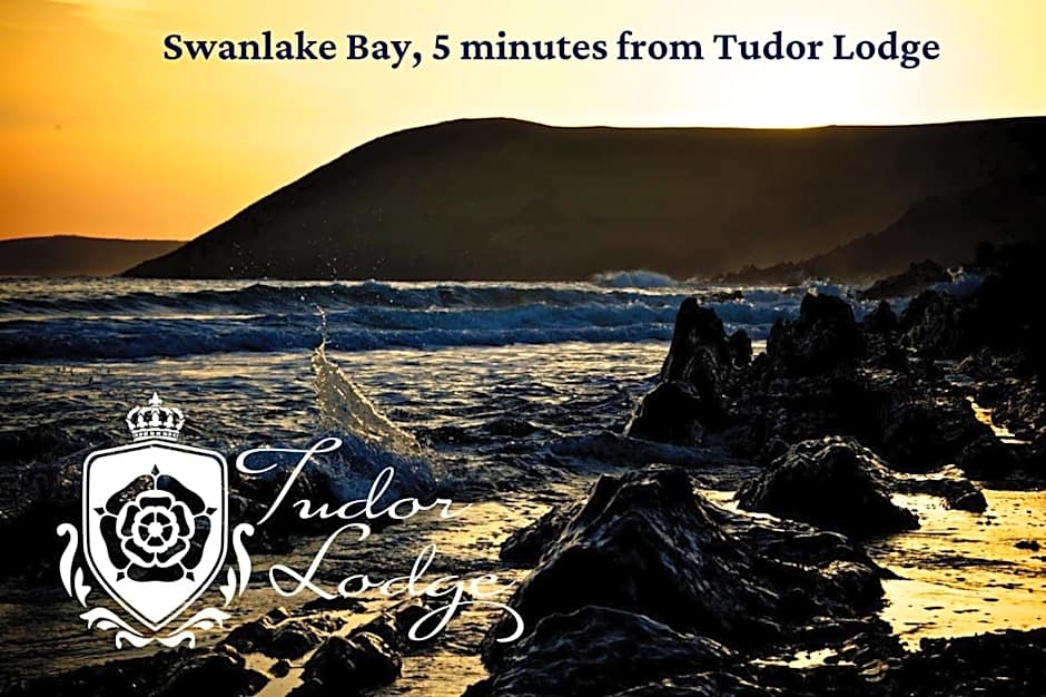 Tudor Lodge Bed & Breakfast