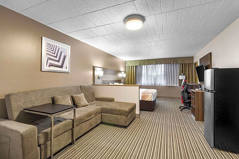 Quality Inn & Suites Altoona