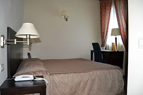 Double - King Bed