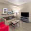 La Quinta Inn & Suites by Wyndam Knoxville West
