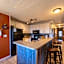 Sunsets at Summit 108b, free WI-FI, parking and AC