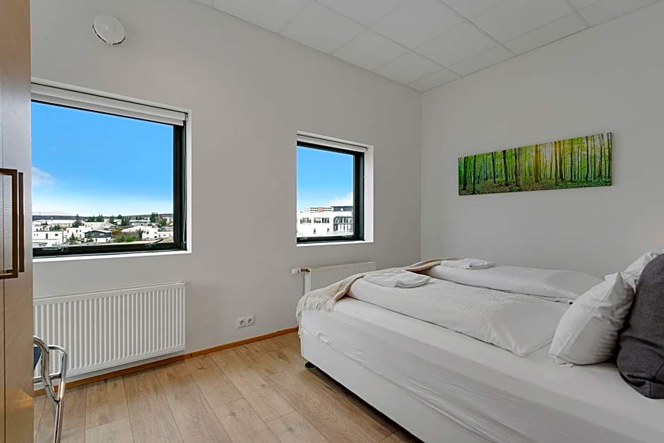 Blue Mountain Apartments by Heimaleiga