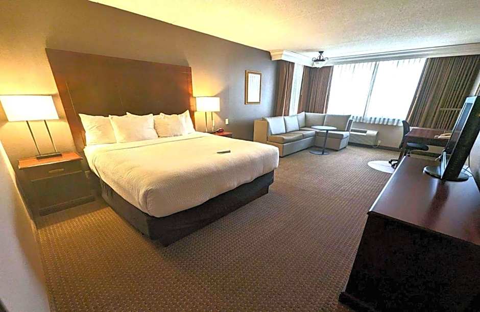 Best Western Plus Kelly Inn