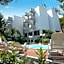 Hotel Kiss