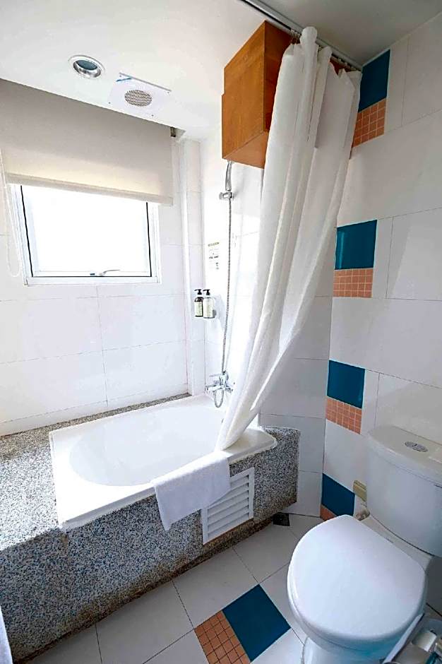 SSS Life Hotel