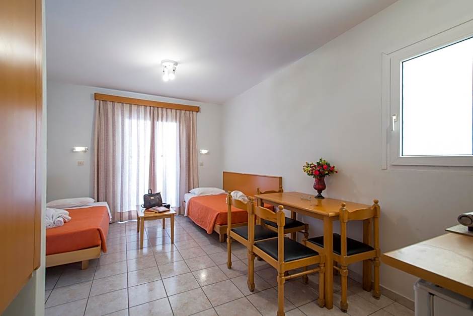 Erato Studios & Apartments